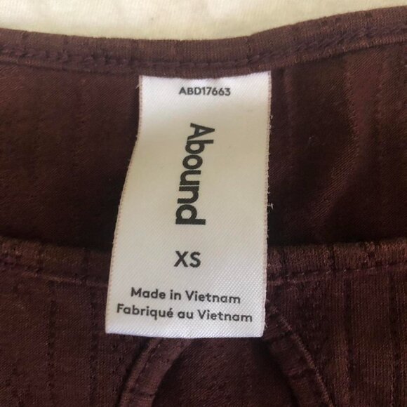 Brown long sleeve shirt with unique cutout detail - Picture 3 of 3